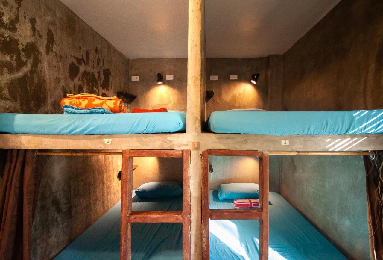 Sunlit Hostel General Luna  Extérieur photo