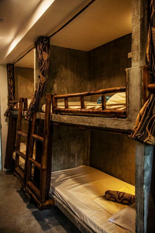 Sunlit Hostel General Luna  Extérieur photo